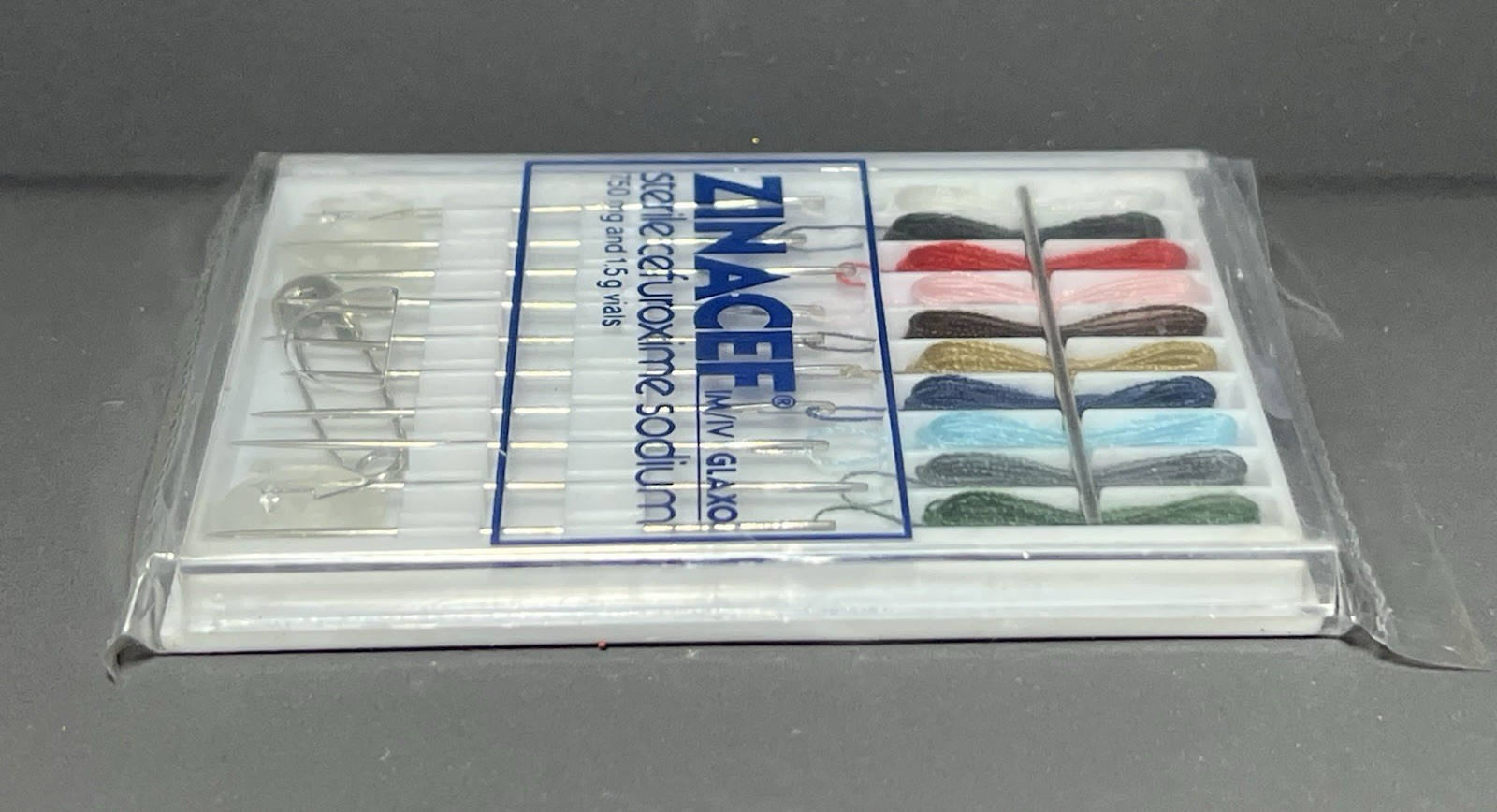 Vintage Zinacef Cefuroxime Glaxo Drug Rep Promo Mini Plastic Sewing Kit 3 x 2 in