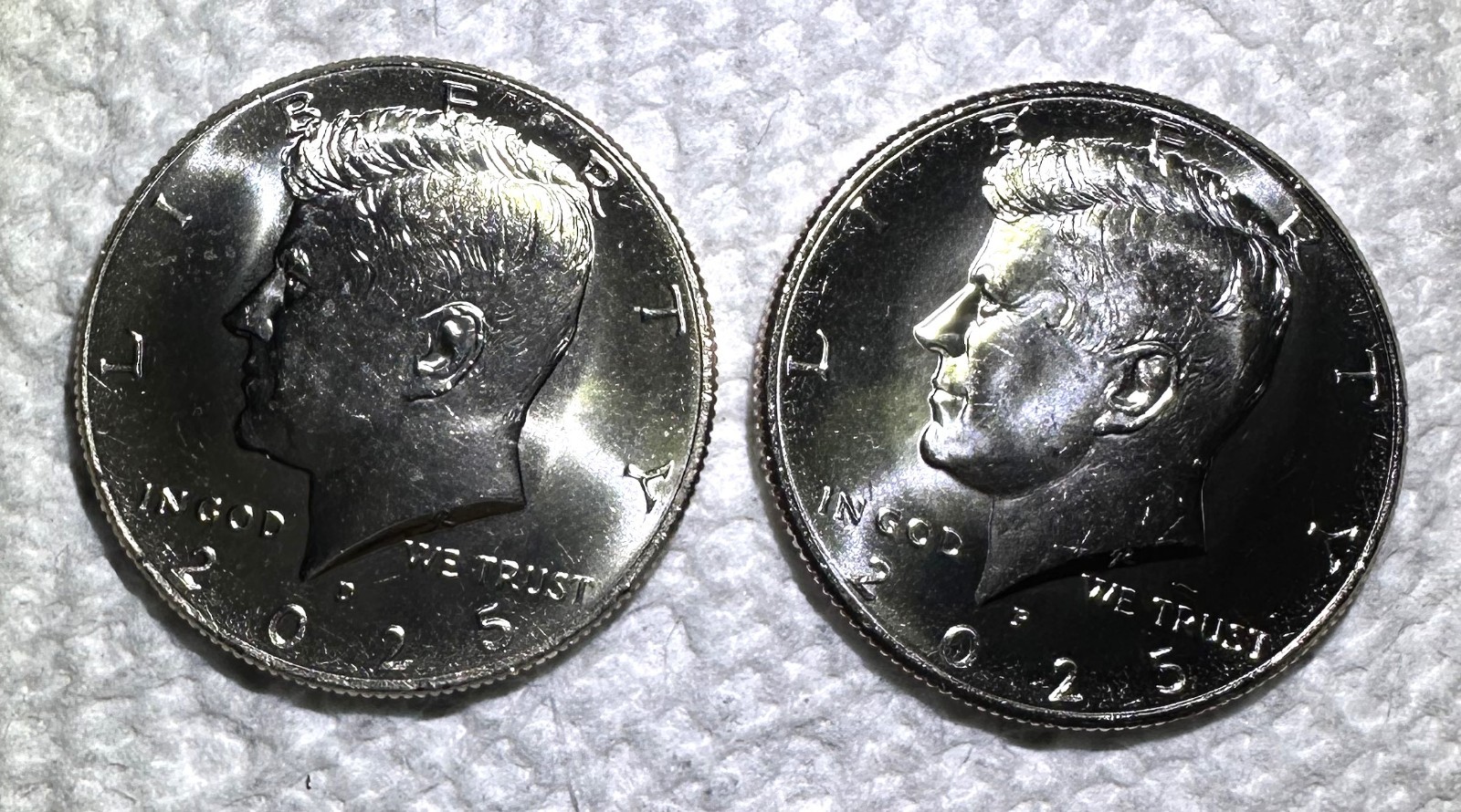 2025 P & D Kennedy Half Dollar ⭐FREE SHIP 2 Coin Set in Flips ⭐SHIPS NOW ⭐Uncir