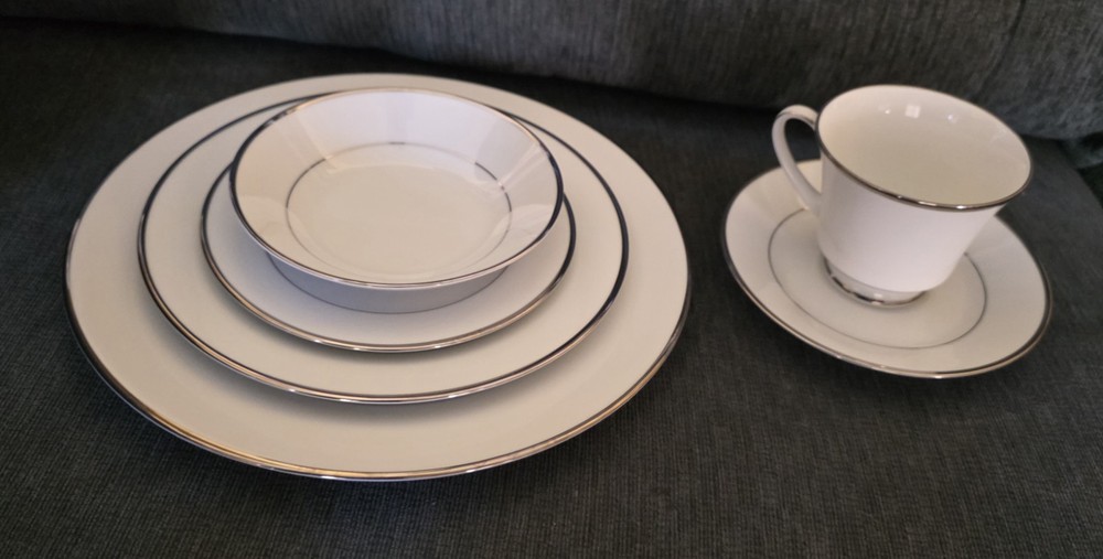NORITAKE CONTEMPORARY *SPECTRUM* 2983 ~ 6 PC. PLACE SETTING