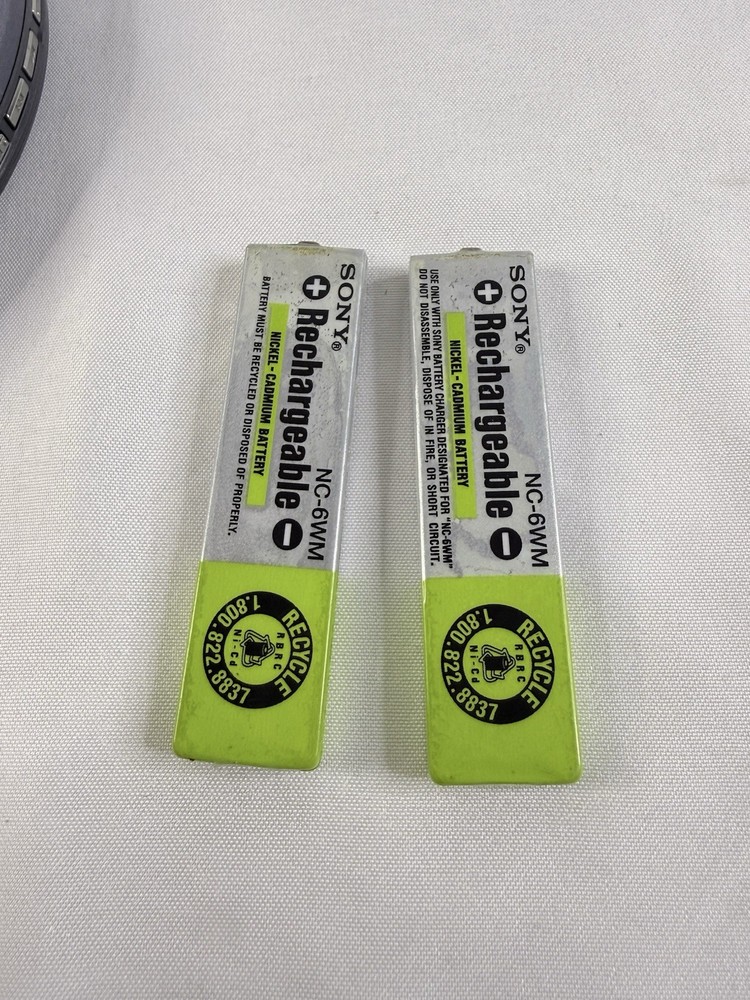 Sony D-EJ825 Portable CD Player And Adapter Working Condition, Needs Batteries