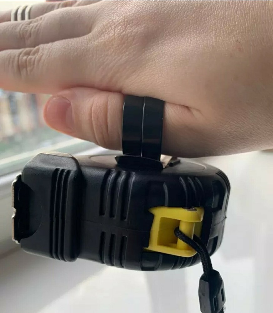 Magic Trick Ring Strong Magnetic Black Prop Learn Beginner Illusions T5