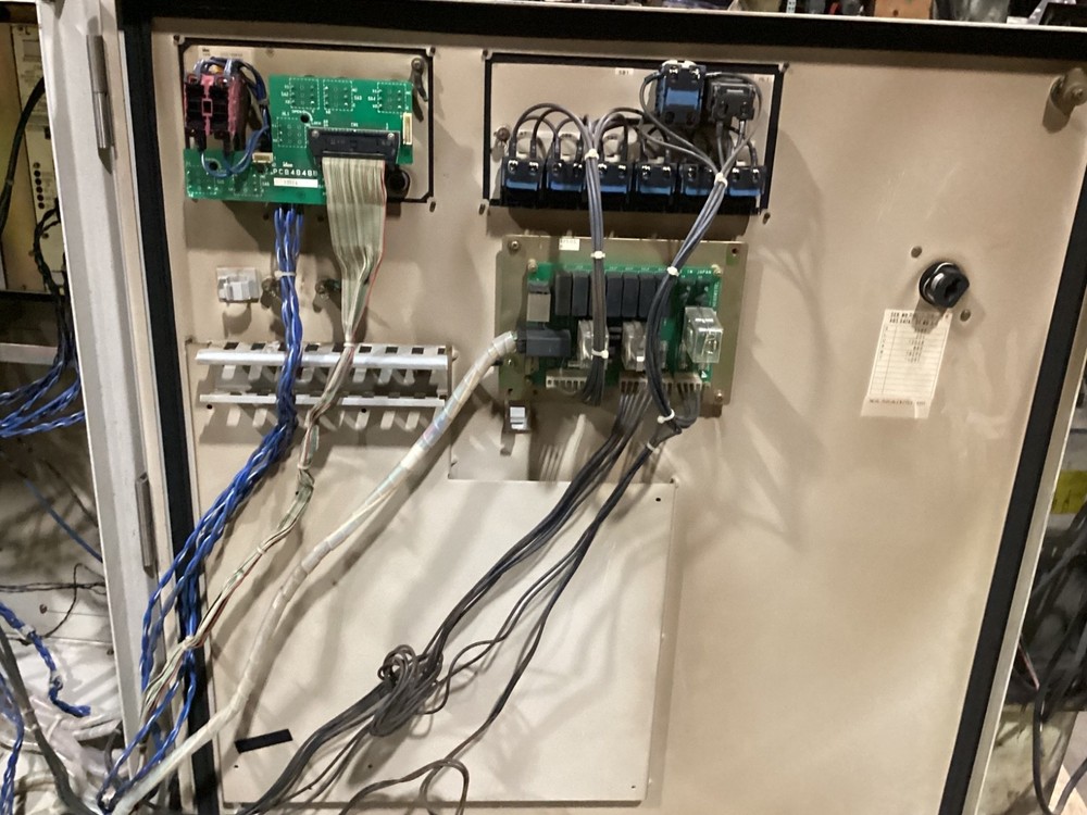 Yasnac XRC UP6 ROBOT SYSTEM Controller, ERCR-UP6-RB10 #400JM