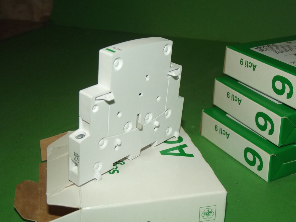 Schneider Electric A9C15915 Indicator auxilliary