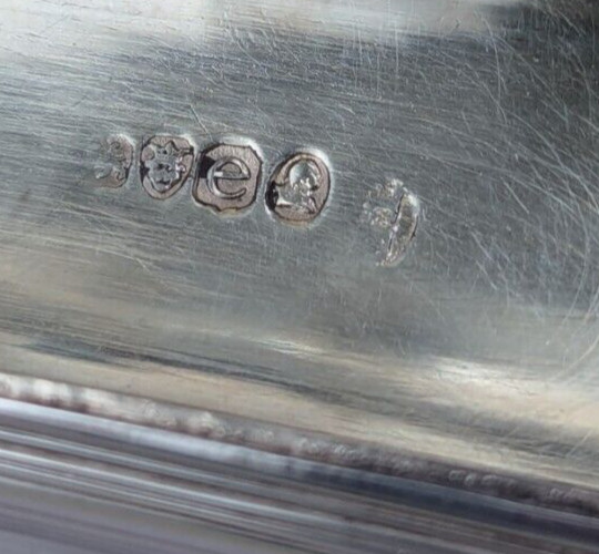 1820 Georgian solid silver long box gilt interior pill box or snuff box