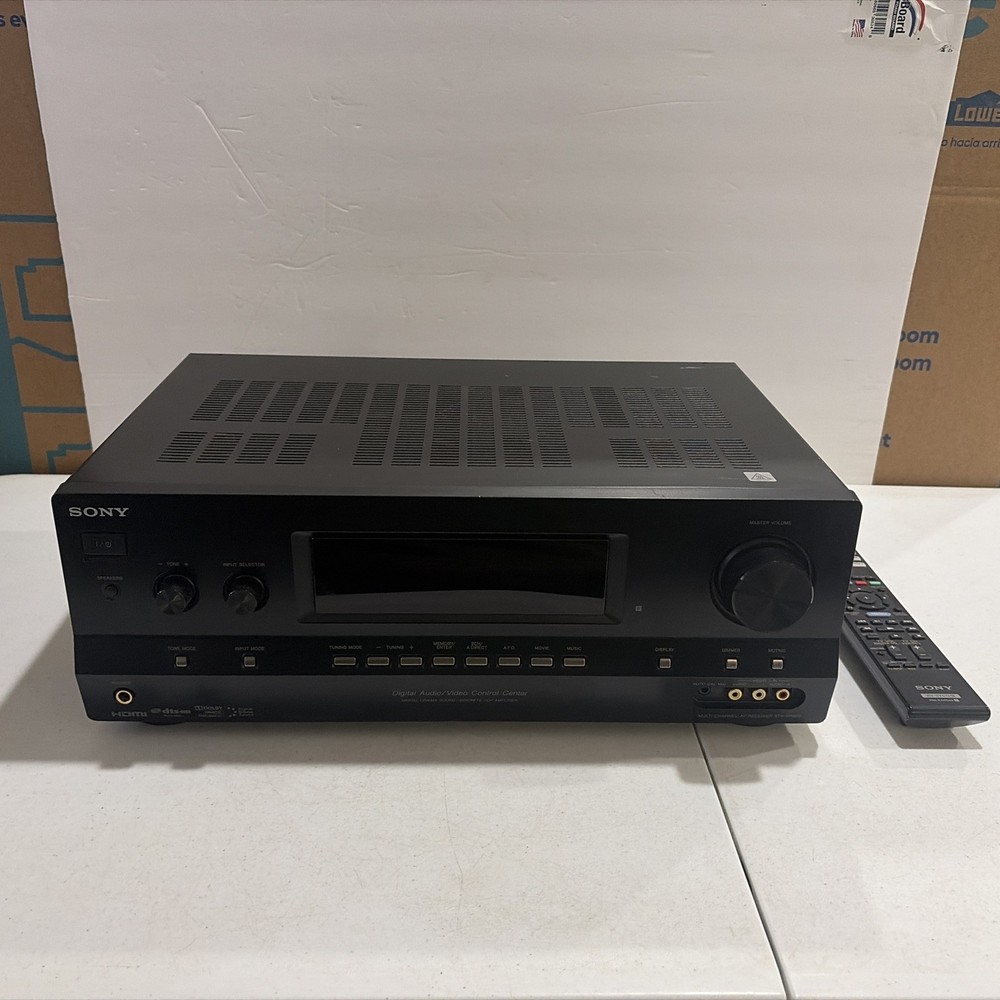 Sony STR-DH520 7.1 Channel 3D AV Receiver Bundle w/ Remote - Untested