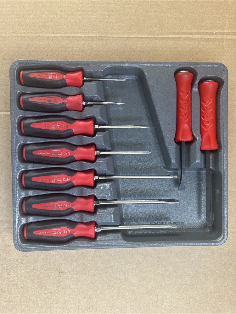 SNAP ON 9Pc Mixed Soft Grip Screwdriver Striking Prybar Set