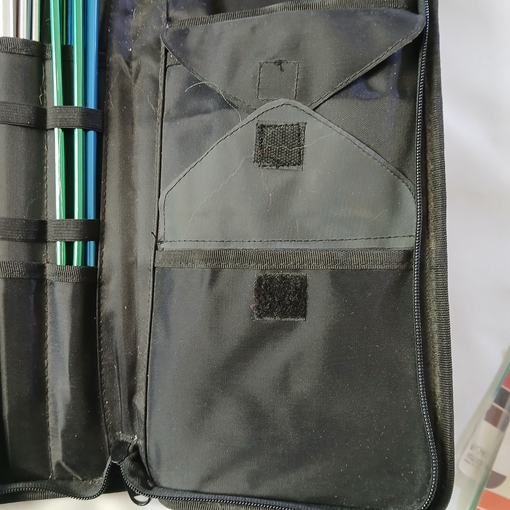 Mixed Lot Knitting Needles and case