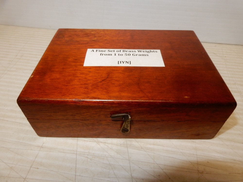 ANTIQUE BOXED SET BRASS WEIGHTS