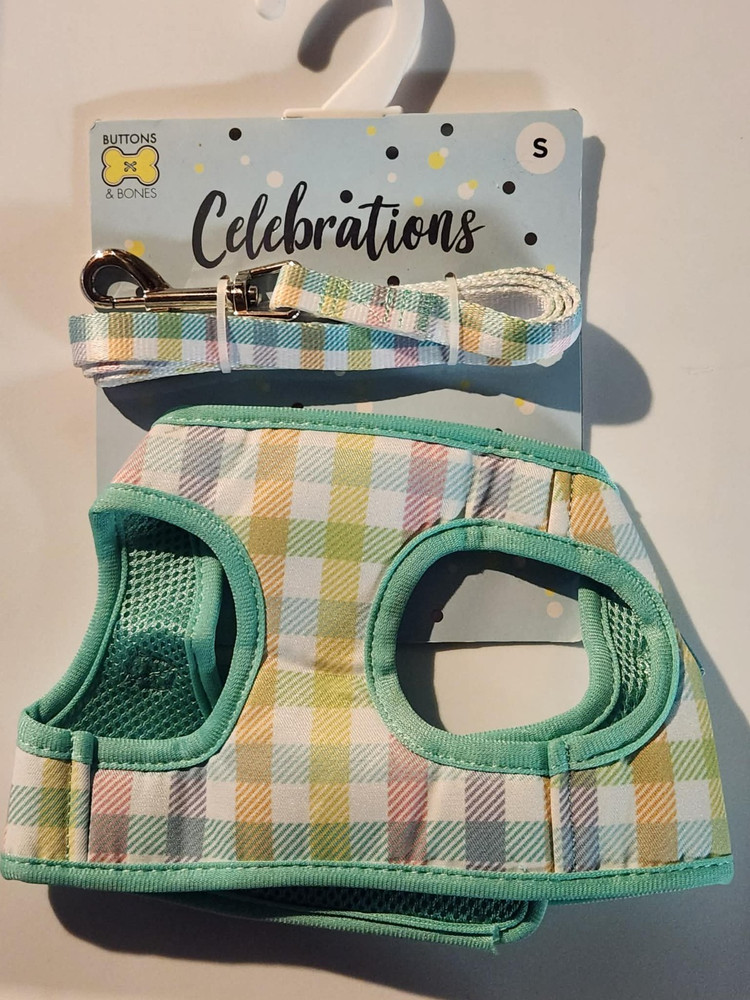 Buttons & Bones Celebrations Small Dog Harness & Leash Set