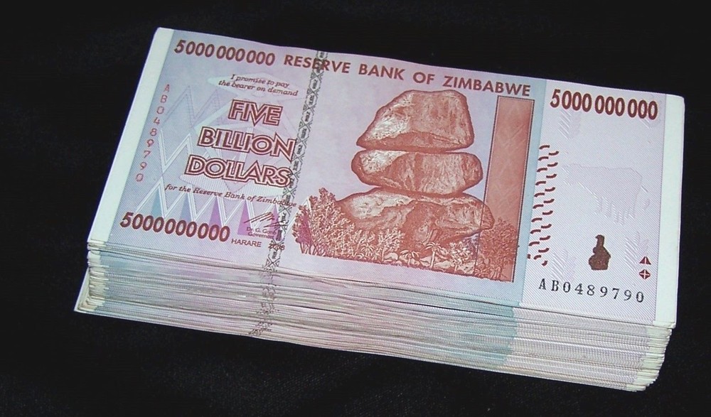 50 x Zimbabwe 5 Billion Dollar bank notes -extremely fine 1/2 bundle