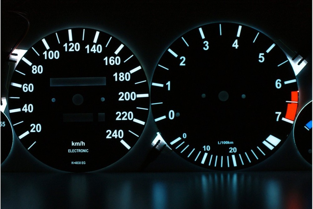 BMW E30 Original Design Glow Gauge Plasma Dials Speedometer Shift Indicato