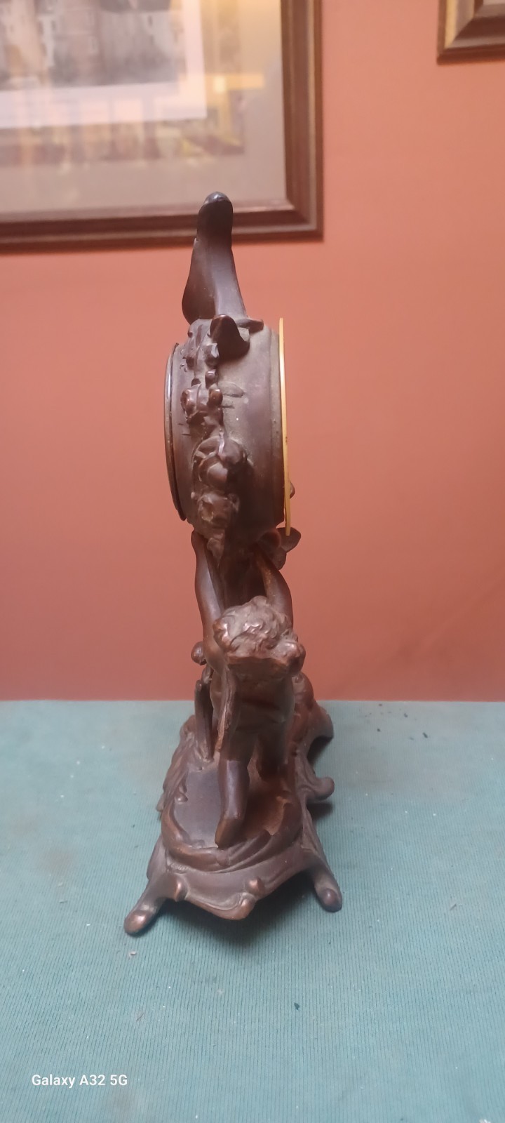 Antique Lovely New Haven Clock Co. Figural Mantel Clock – Gilt Metal Cherubs