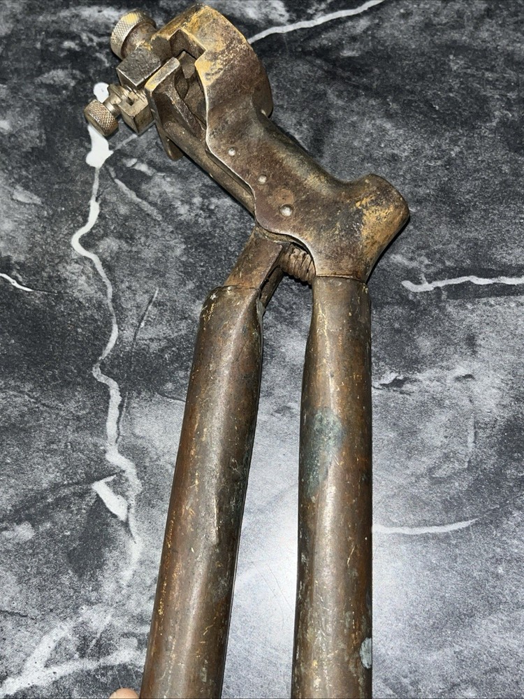 Vintage Hand Saw Set Tool