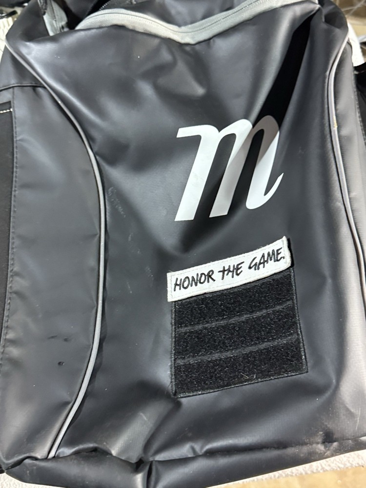 Honor The Game edition Softball Marucci Trooper Bat Pack