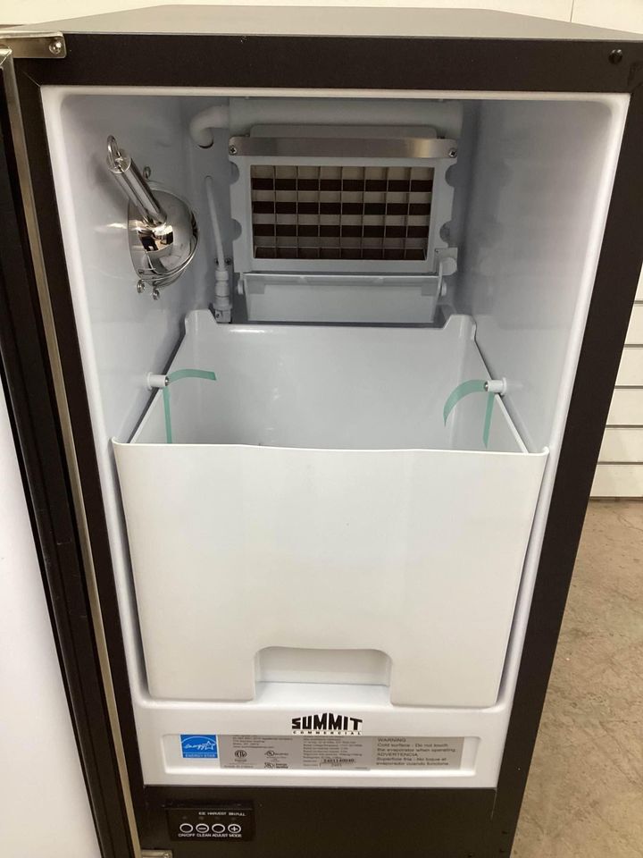 Summit Appliance Ice Maker Model# BIM44G