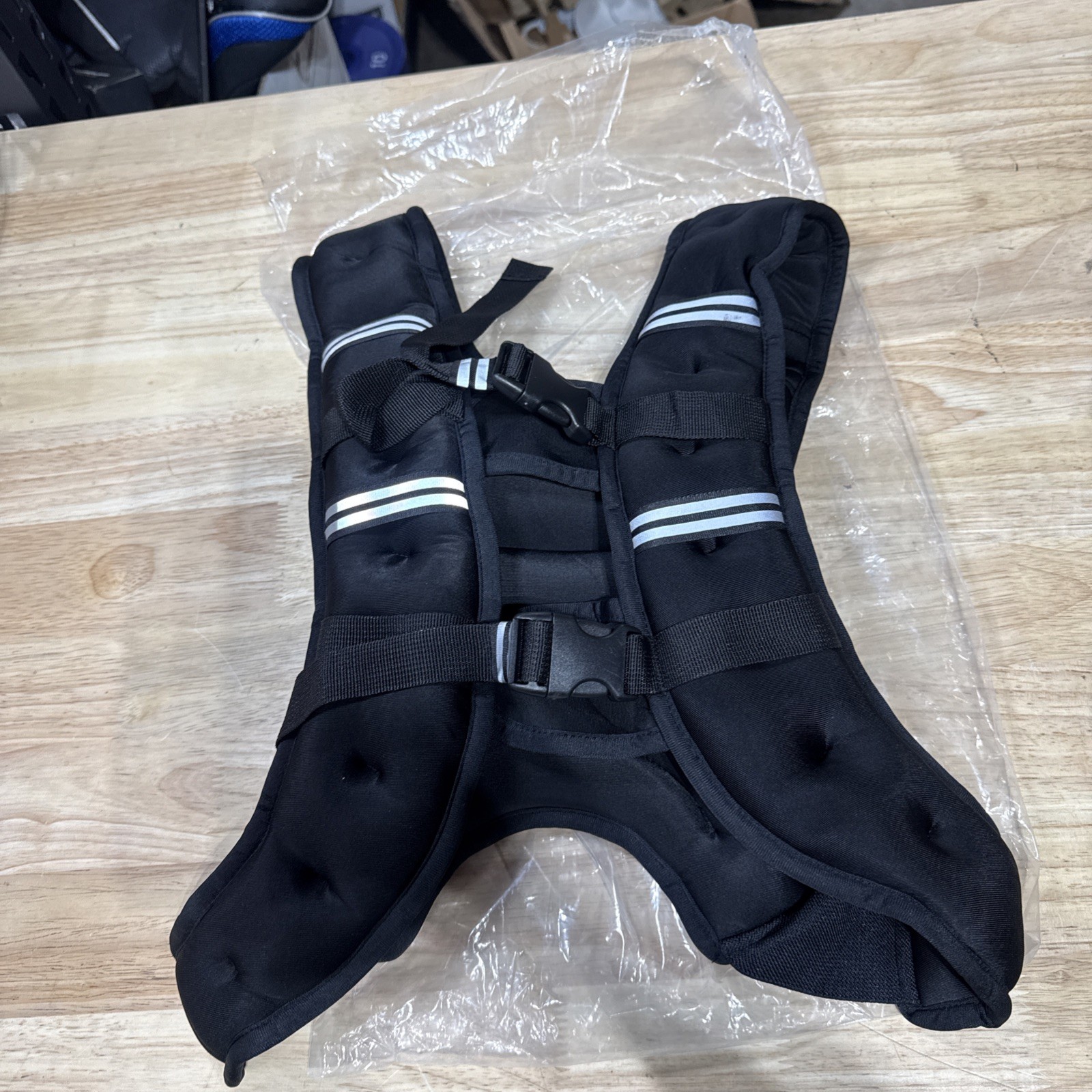 Weighted Vest Workout Equipment, 12LB Body Weight Vest for Men/Women