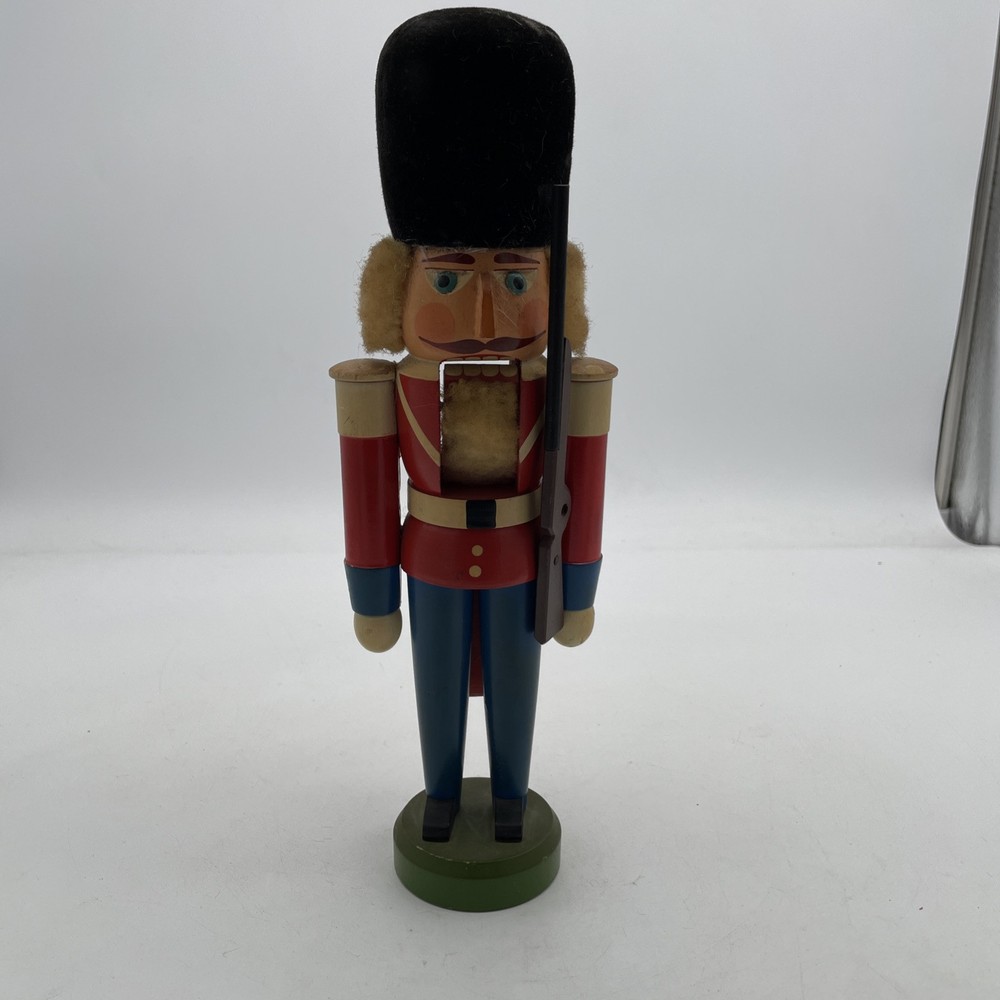 Red Hussar Erzgebirge Expertic Nutcracker - Handpainted GDR Nutcracker, W.German