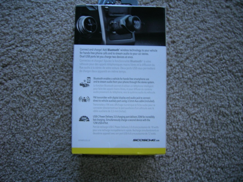 Wireless Hands-free Car Kit Scosche BTFREQ (2 USB Charging Ports) FM Transmitter