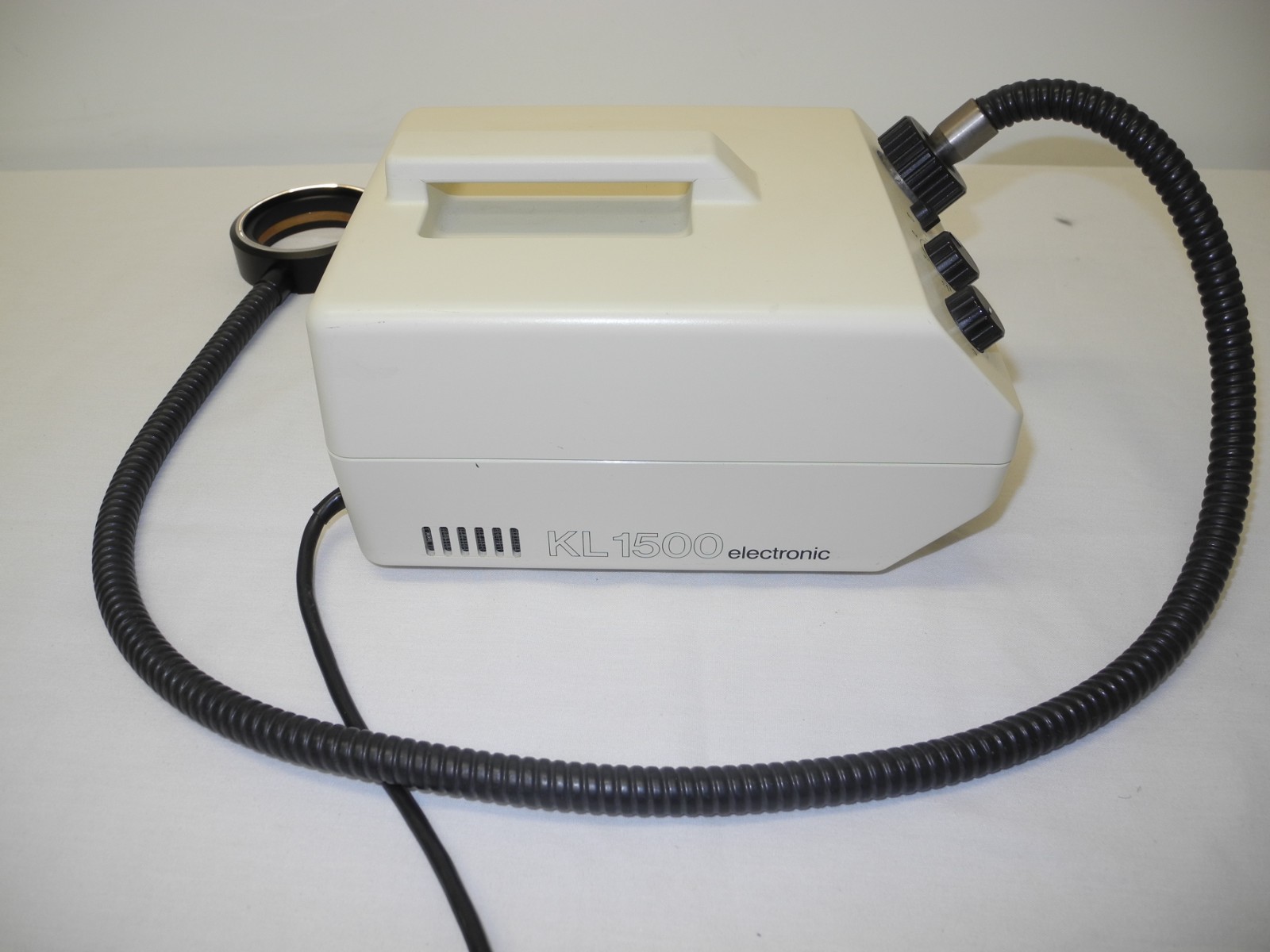 LEICA SCHOTT KL-1500 HALOGEN FIBER OPTIC LIGHT SOURCE W/ MICROSCOPE LIGHT RING