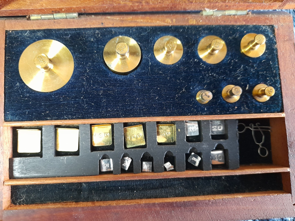 Antique Apothecary/Scientific Weights in Box