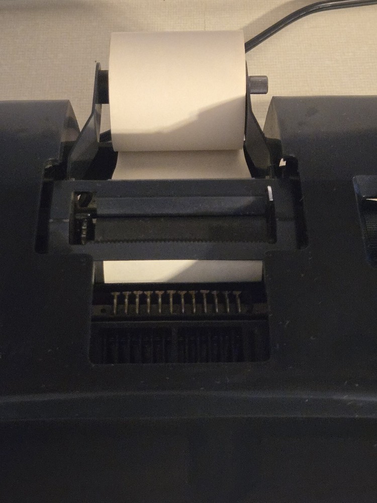 Vintage Commodore 402 Mechanical Adding Machine EXCELLENT!