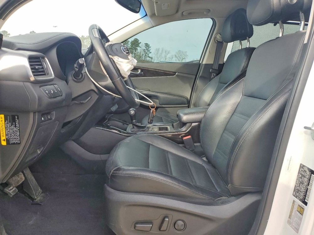 SORENTO 2016 Glove Box 5003655