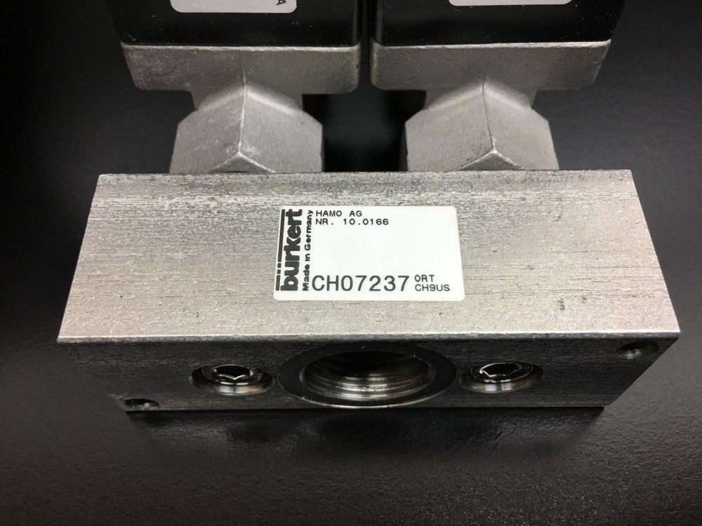 Burkert 123890N CH07237 Mass Flow Controllers Lot 2 PCS