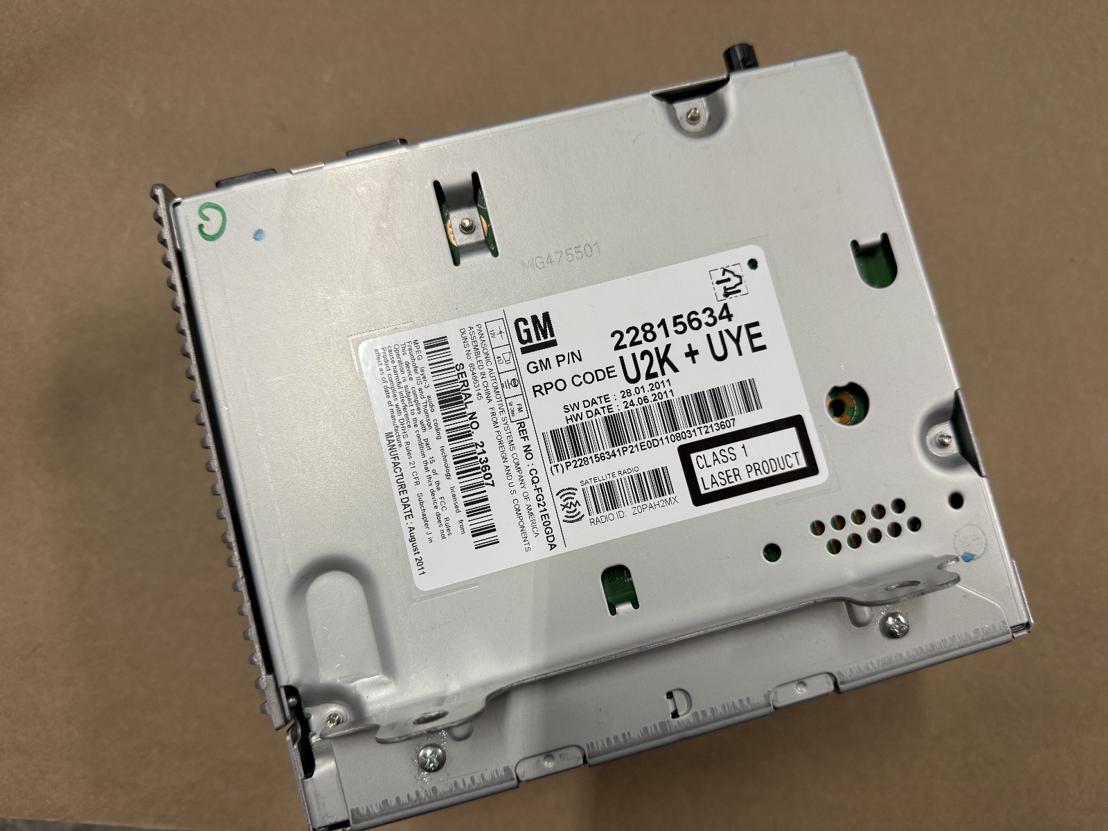 2010-2015 Chevrolet Camaro SS Radio Face Plate Head Unit GM - OEM