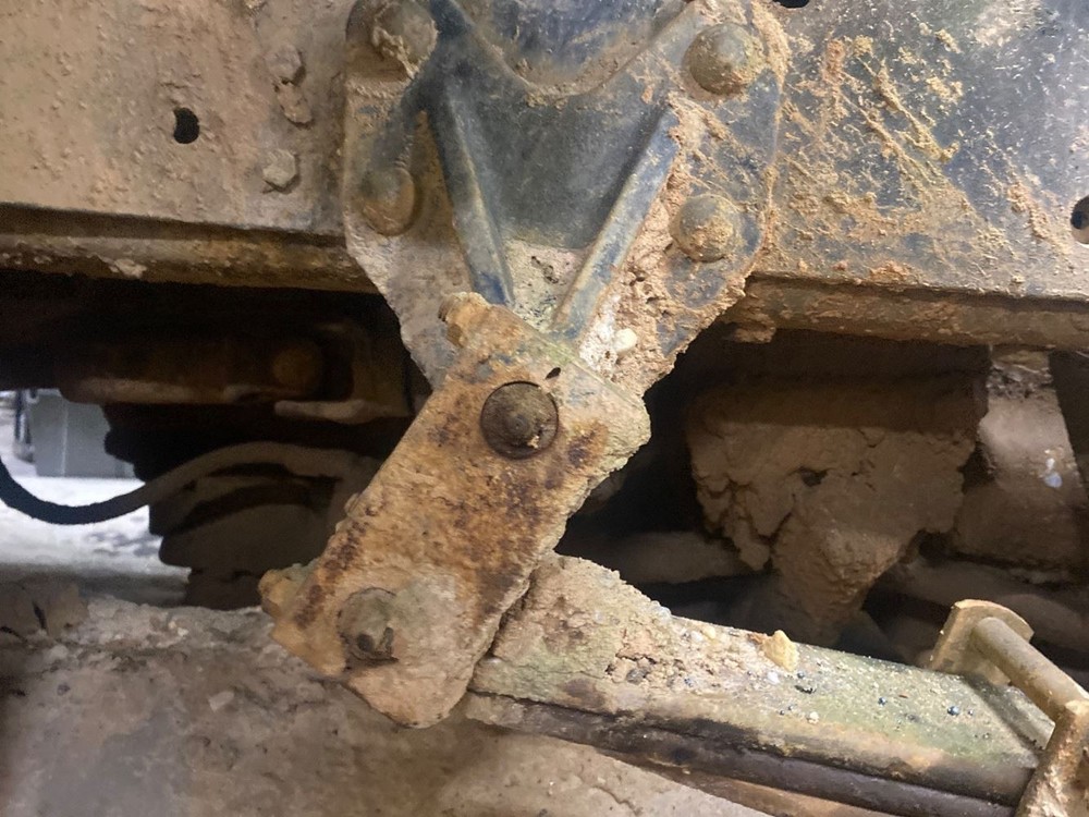 Front Leaf & Springs N/A Used P-12423