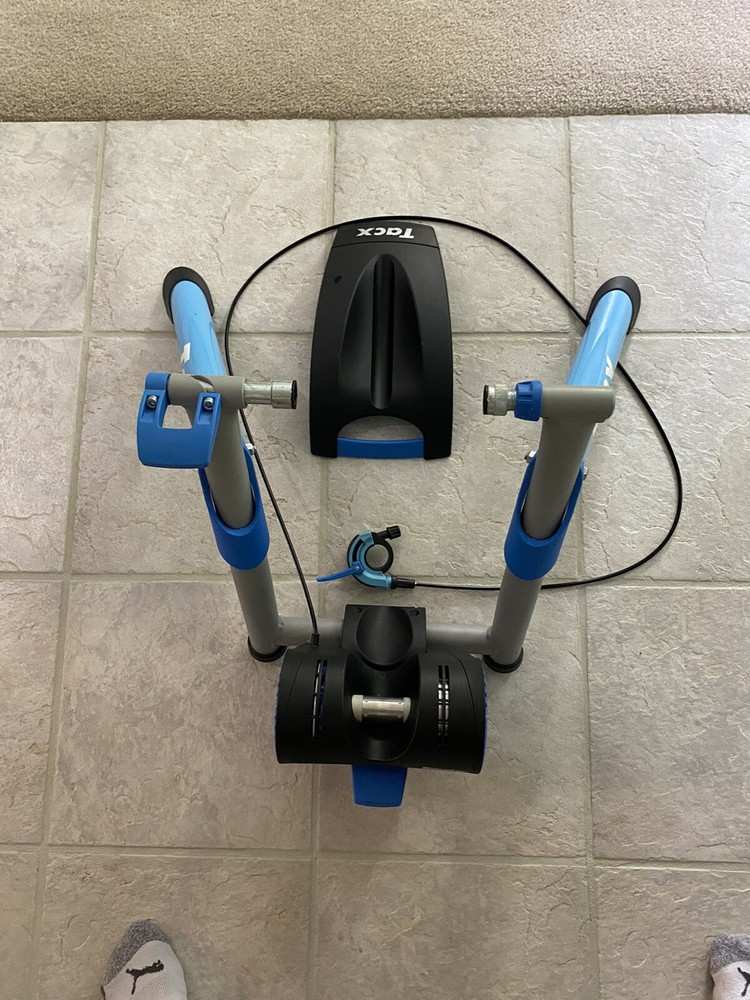 Tacx Trainer Magnetic - Blue/Silver With Handlebar Mounting Load Control
