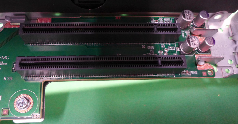 NEW Dell R3B Chassis 2x8 Riser 3 KCD9Y