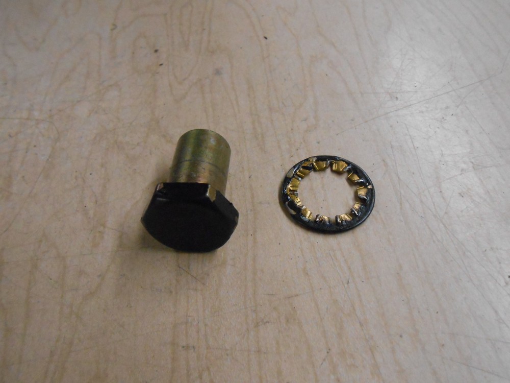 11-55111, 13-76629 MerCruiser nut T24