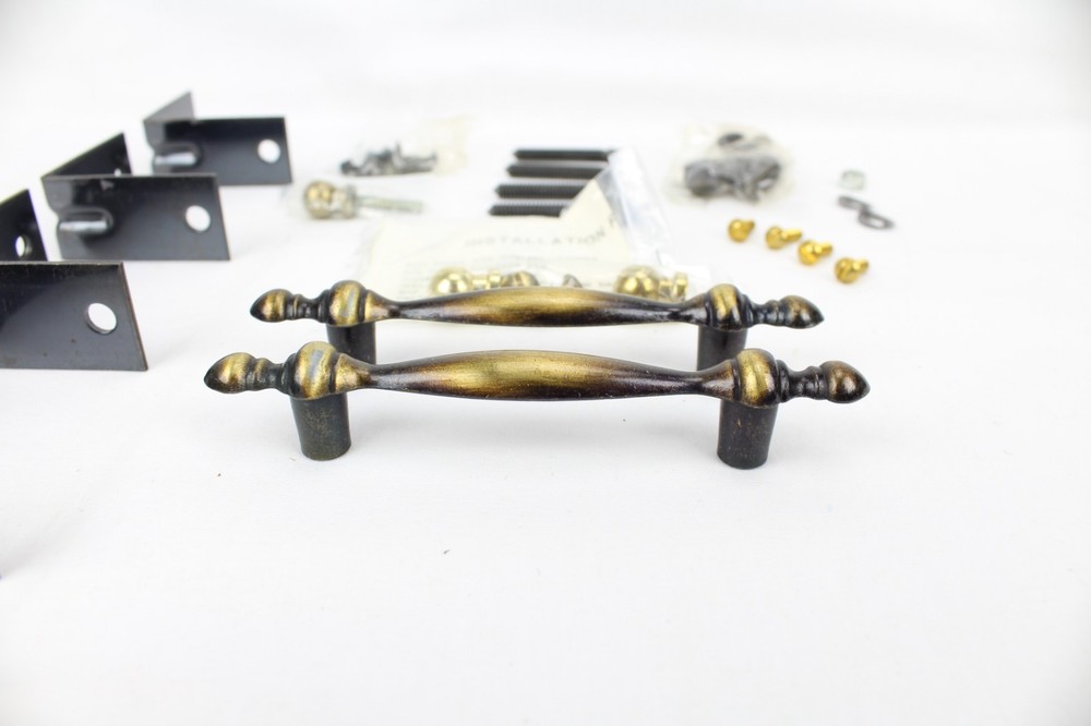 2 Vintage 19040 Japan Brass Cabinet Door Drawer Pull Handles and 2 Knobs