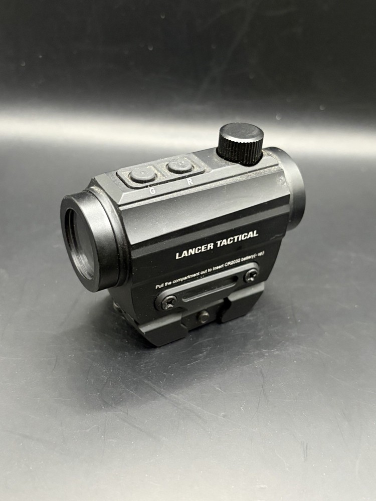 NEW Lancer Tactical Red/Green Dot Reflex Sight w/ Riser - Black (CA-1429B)