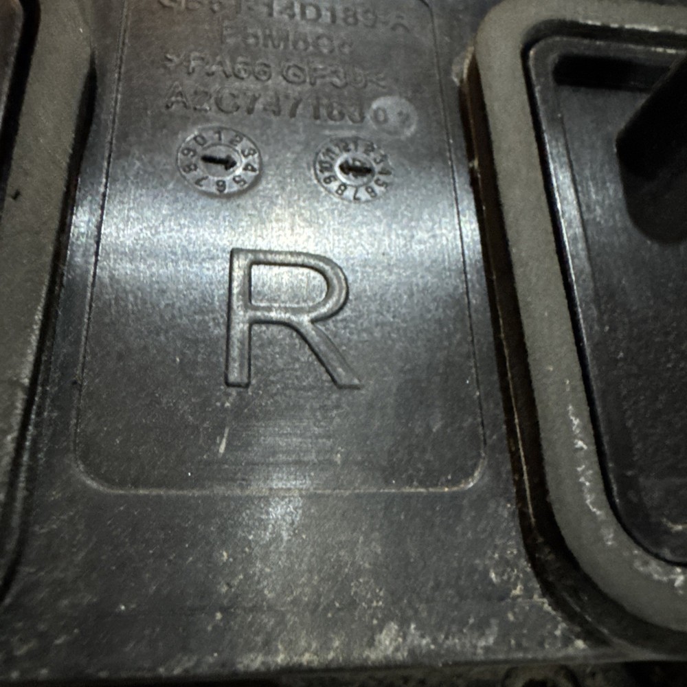 2016-2019 FORD EXPLORER Blind SPOT SENSOR right side OEM￼