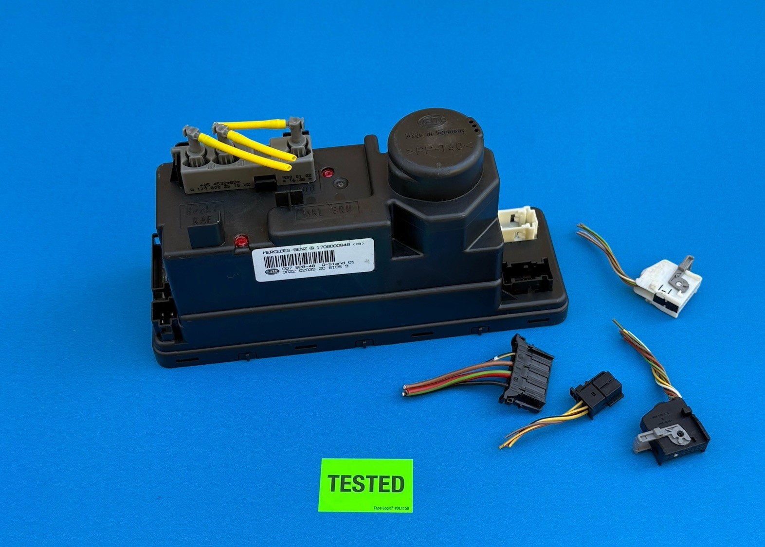 97-04 Mercedes R170 SLK230 SLK320 SLK32 AMG Central Door Locking Vacuum Pump OEM