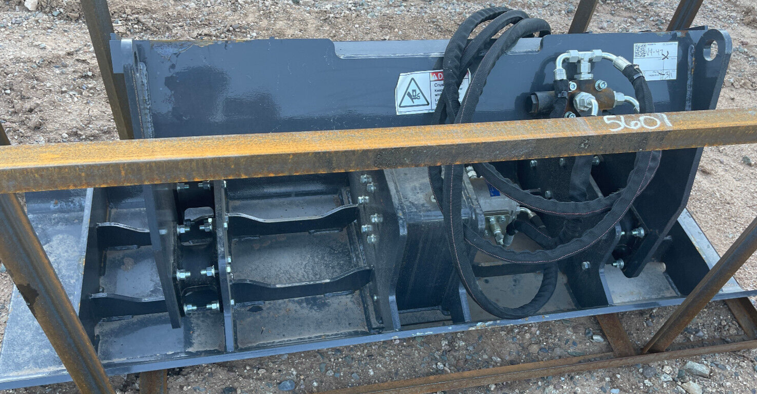 72" Vibratory Plate Soil Gravel Compactor Skidsteer Attachment Kubota Bobcat CAT