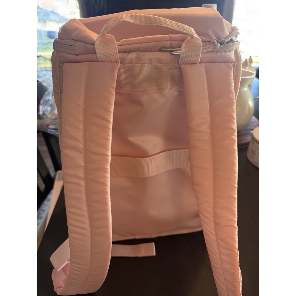 Igloo Cooler Backpack 9QT Leakproof Rose Quartz 20 Cans MaxCold Duo Soft-Sided