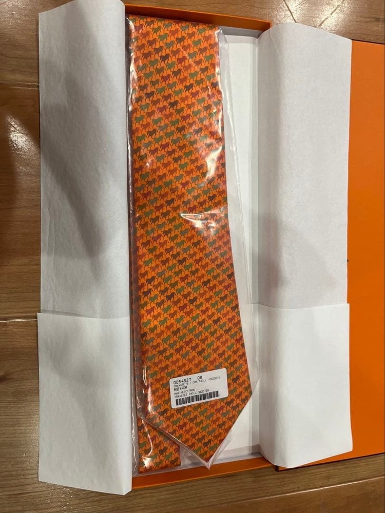 Hermes Orange Tie Excellent Condition Classic Accessory