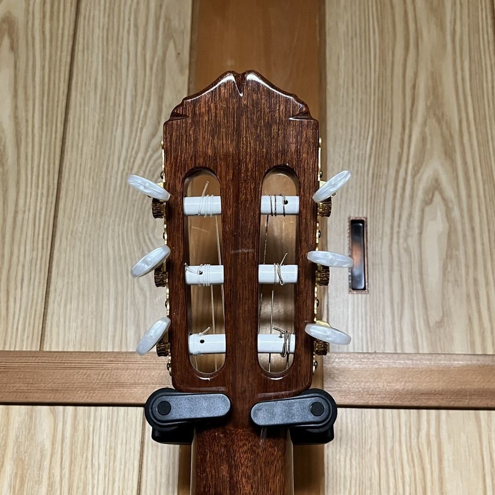 Raimundo 128C Classical Guitar