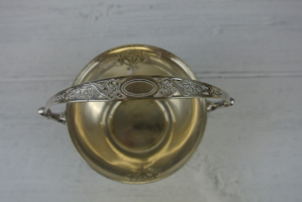 Wm. Rogers & Sons Triumph Silver Plated Creamer And Basket With Handle Set