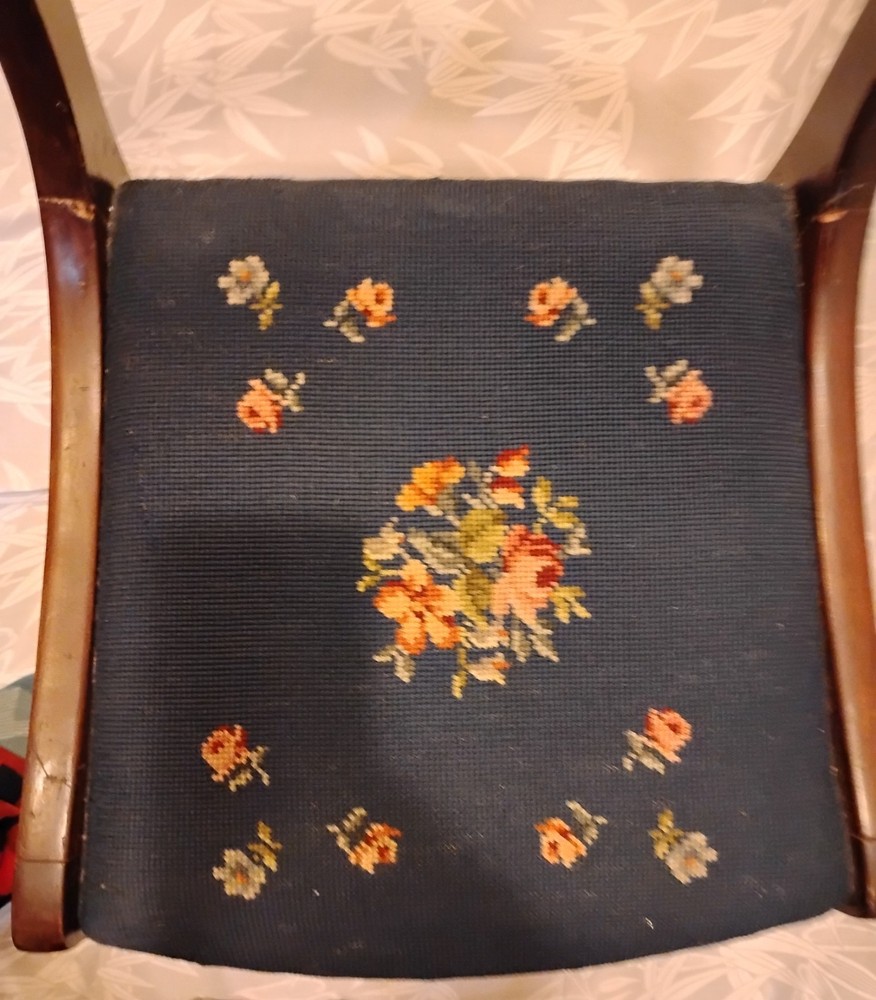 Duncan Phyfe Antique Mahogany Drop Side Dinner Table