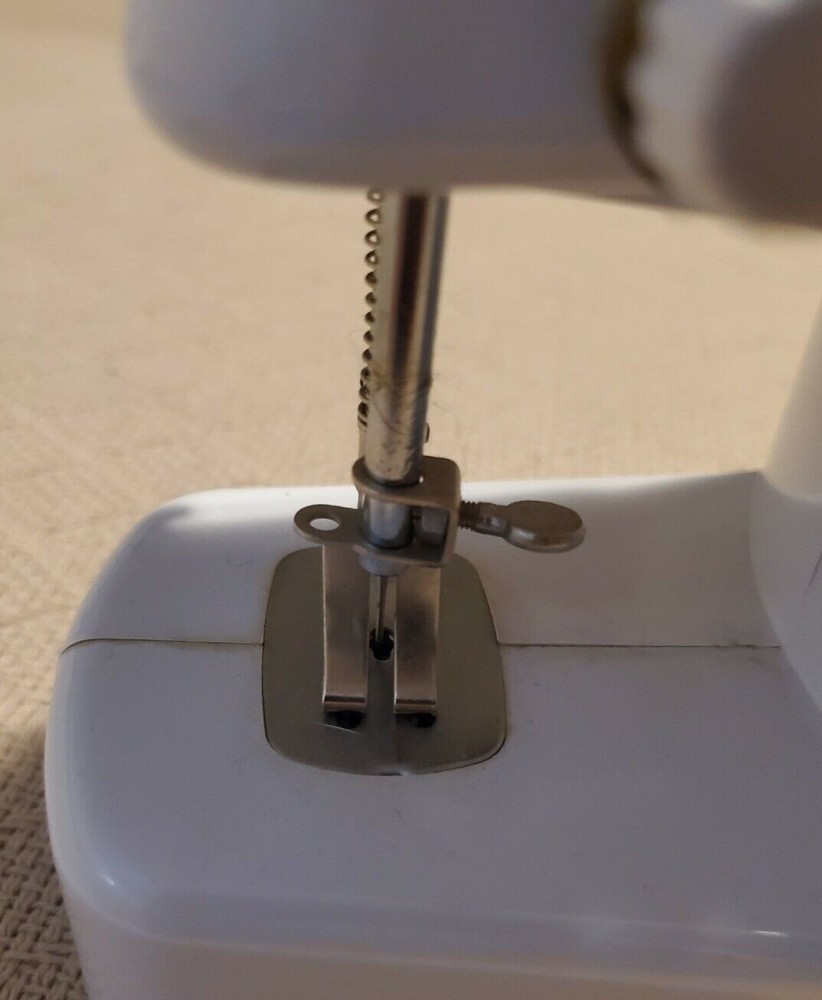 Sew Crafty Mini TESTED Working Portable and Battery Powered