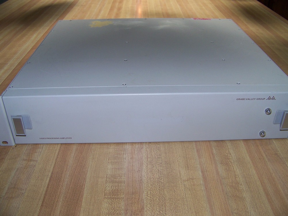 Grass Valley Group 3240 -2RU Video Processing Broadcast Amplifier + Modules