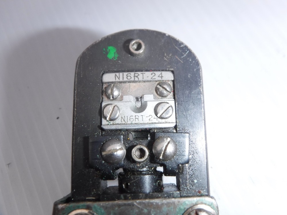 Burndy N16RT-24 Hand Crimp