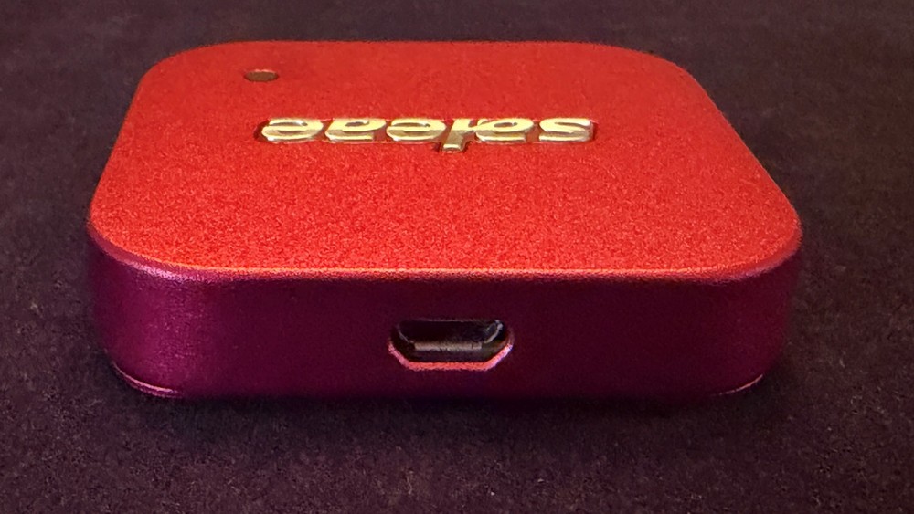 Logic 8 (Red) - Saleae 8-Channel Logic Analyzer