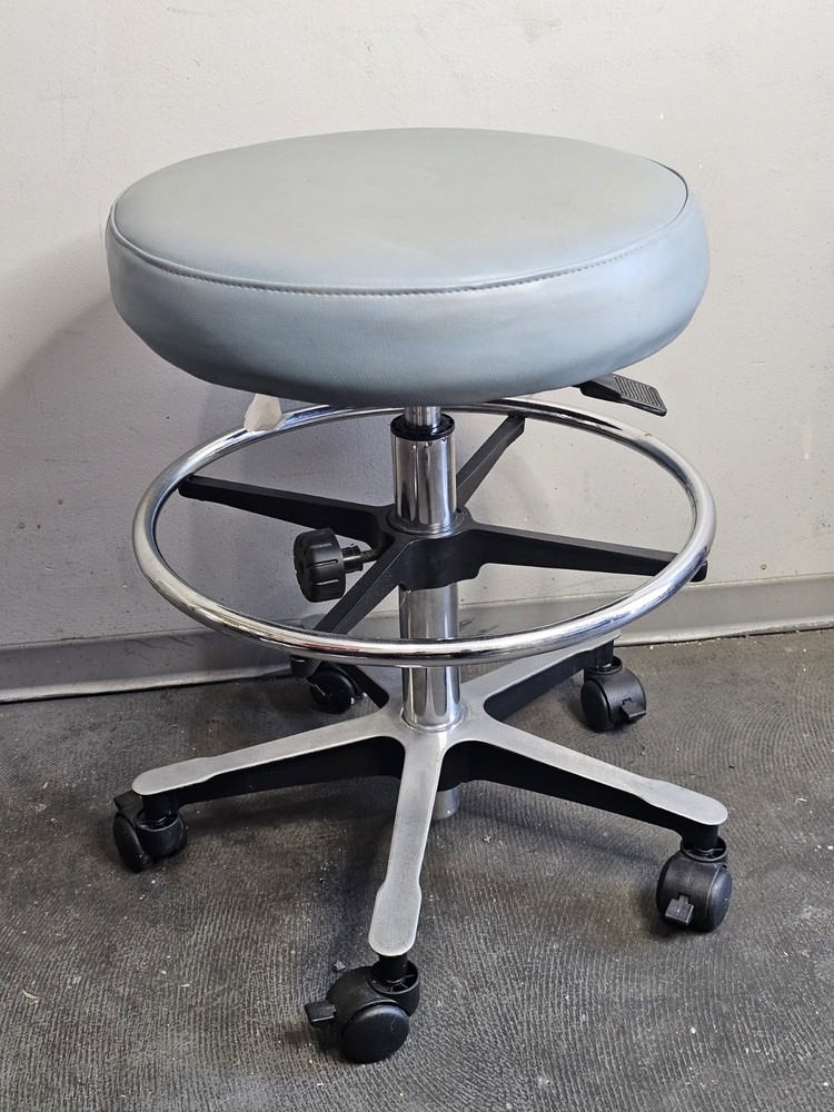 Office Master Adjustable Height Ergonomic Lab Stool with Footring Wheels