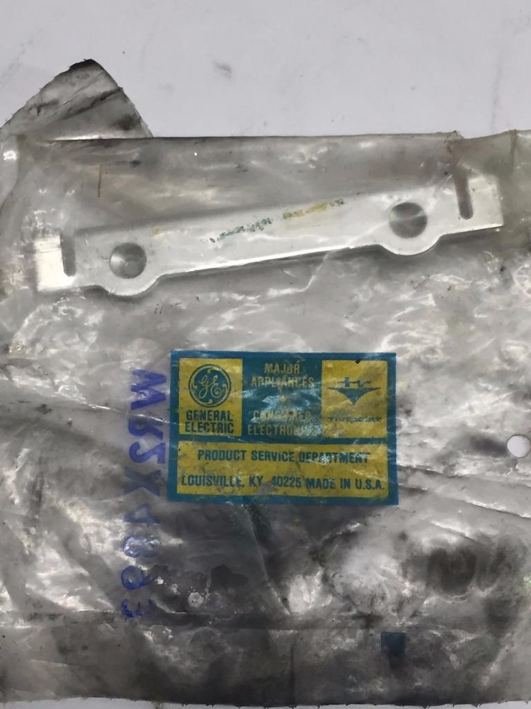GE WR2X4893 Control Clamp