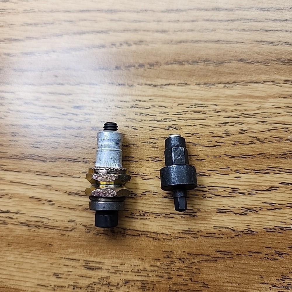 AVK AAT202-1224 Thread Conversion Kit #12-24 UNC For AVK AA112 HI-TORQUER