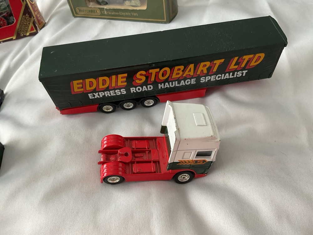 Boxed Matchbox x 2 Plus Corgi Unboxed x 5